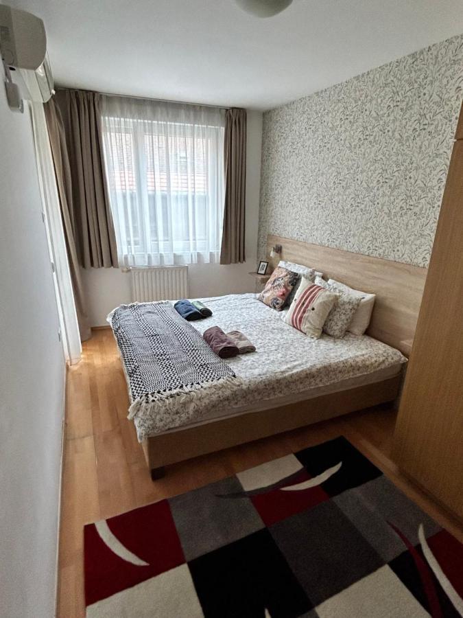 Danube Dwelling Akacfa 26 - Private Indoor Garage Lägenhet Budapest Exteriör bild