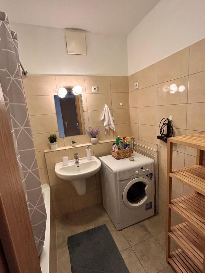 Danube Dwelling Akacfa 26 - Private Indoor Garage Lägenhet Budapest Exteriör bild